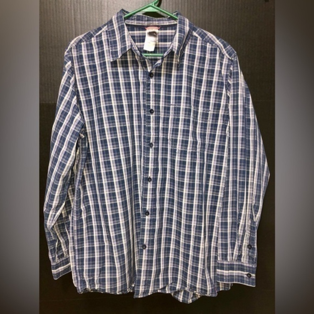 🪽The North Face Classic Blue Plaid Long Sleeve Button Down Shirt